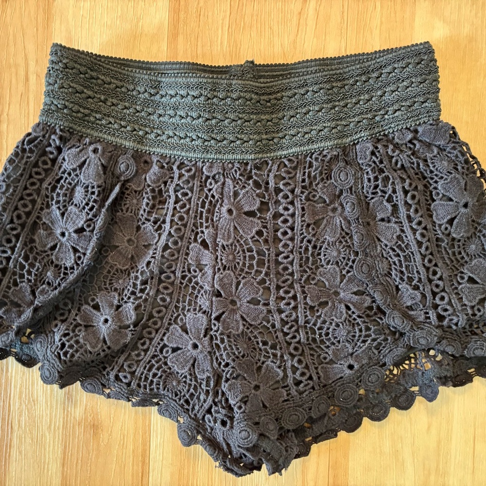 Elegant Lace Women Shorts in Dark Gray